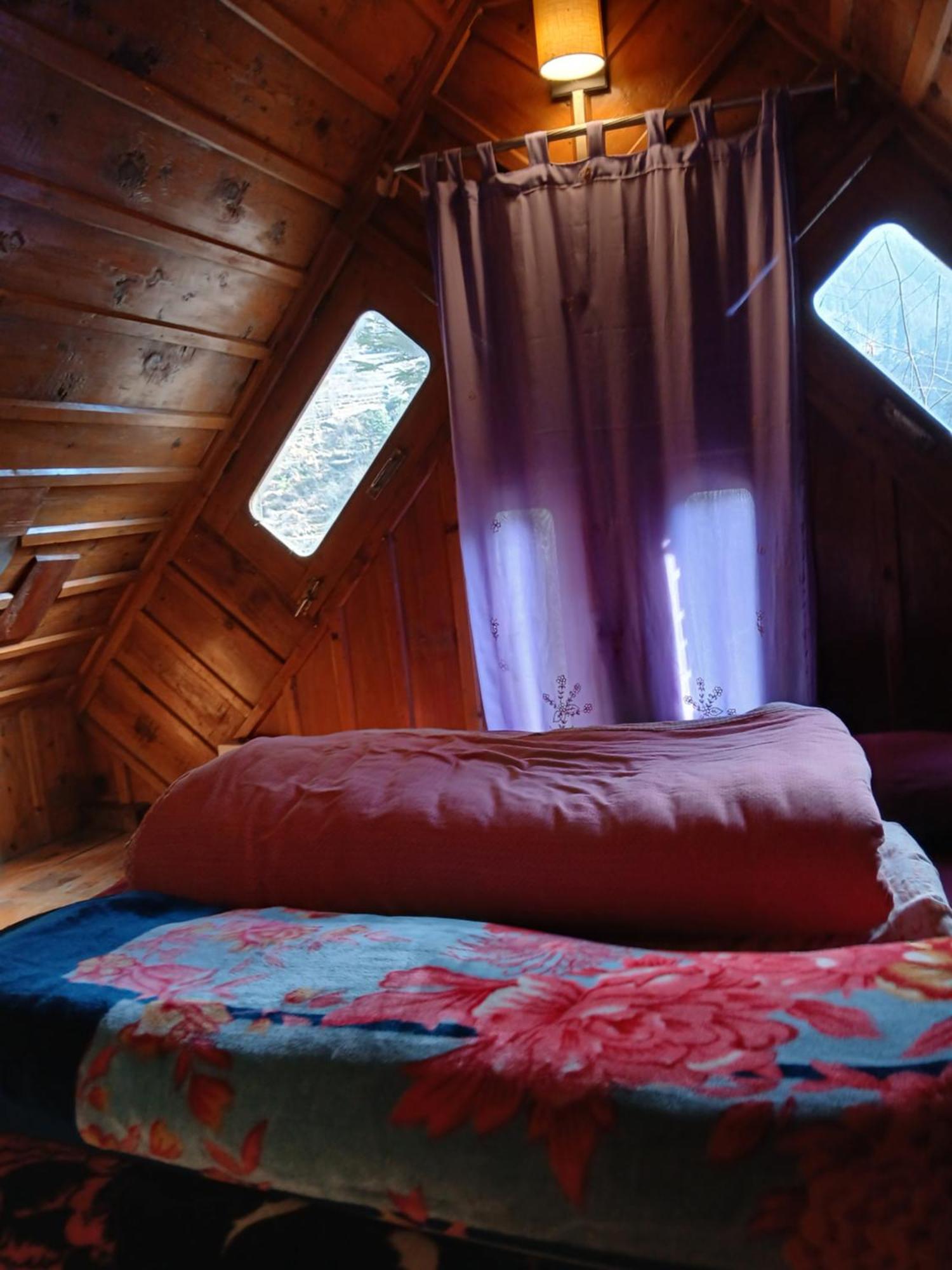 Swiss Cottage Jibhi 외부 사진