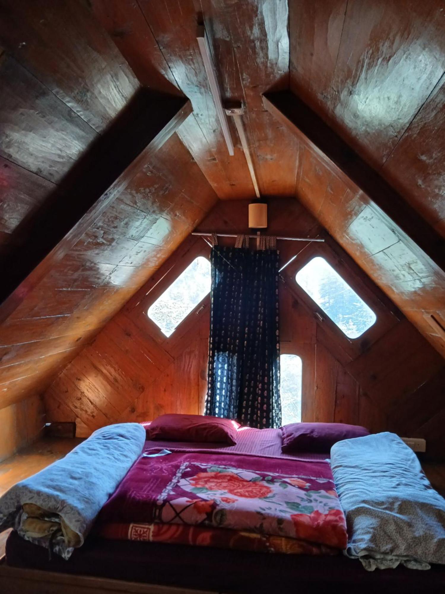 Swiss Cottage Jibhi 외부 사진